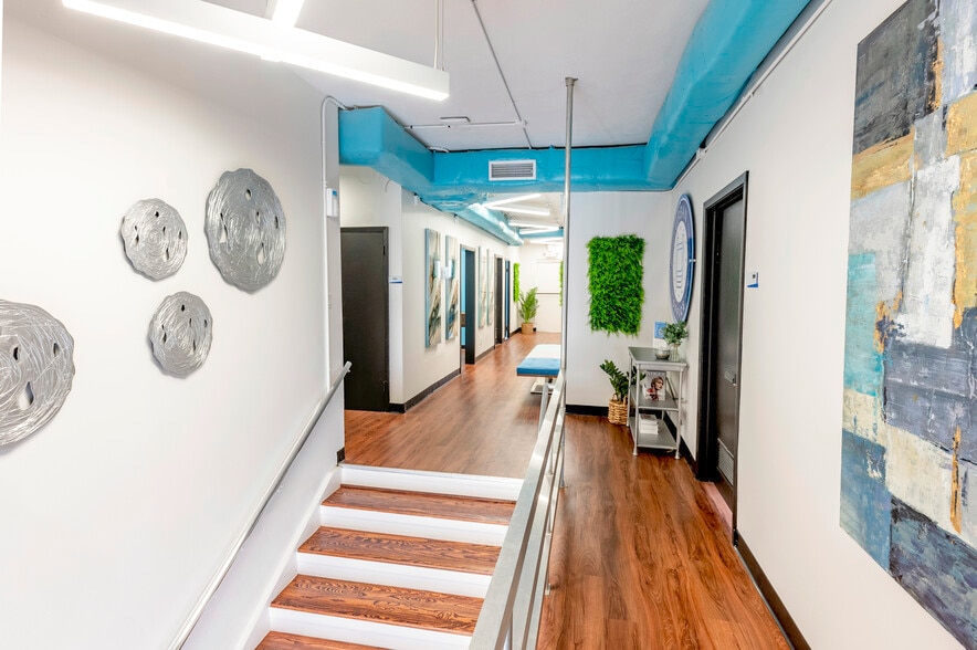 629-633 W 19th St, Houston, TX à louer - Hall d’entrée – Image 2 sur 6
