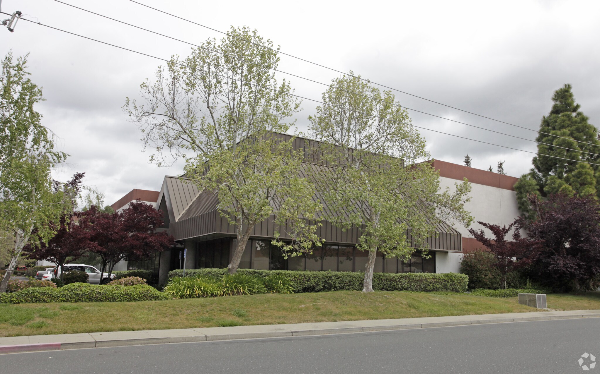 33390 Transit Ave, Union City, CA à louer Photo principale– Image 1 sur 5