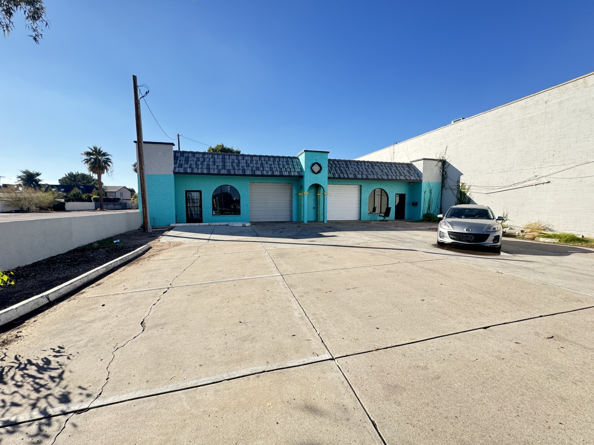 236 N Country Club Dr, Mesa, AZ à vendre Photo de l’immeuble– Image 1 sur 12