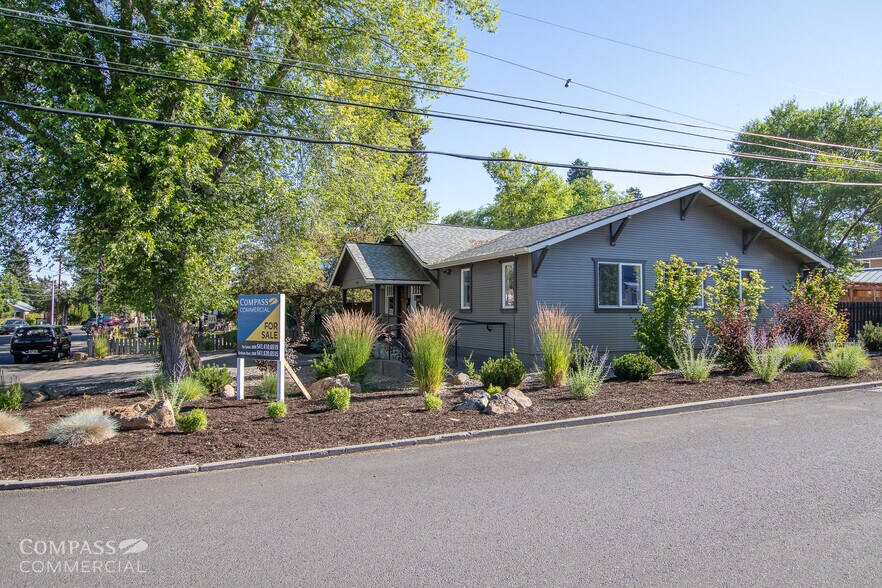 204 NE 4th St, Bend, OR à vendre - Photo de l’immeuble – Image 3 sur 17