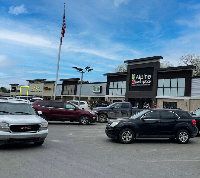 602-618 W Broad St, Linden, MI à louer - Photo de l’immeuble – Image 1 sur 5