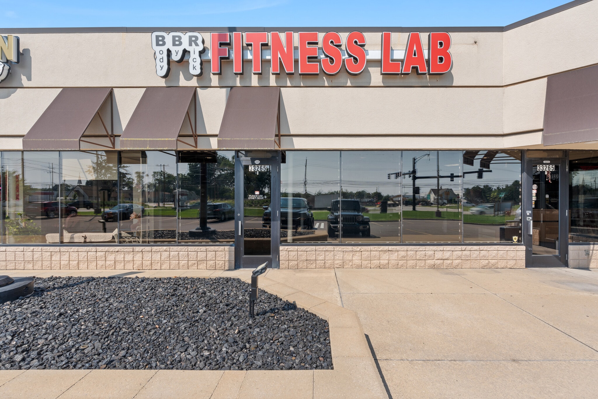 33131-33289 Mound Rd, Sterling Heights, MI à louer Photo intérieure– Image 1 sur 27