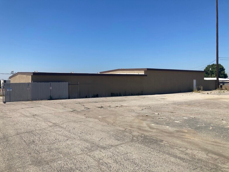 5045 E State St, Ontario, CA à louer - Photo de l’immeuble – Image 3 sur 6