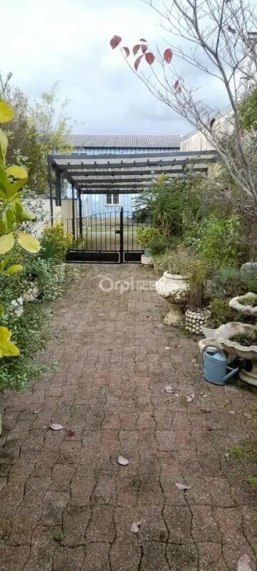 Local d'activités dans Morlaàs à vendre Photo de l’immeuble– Image 1 sur 7