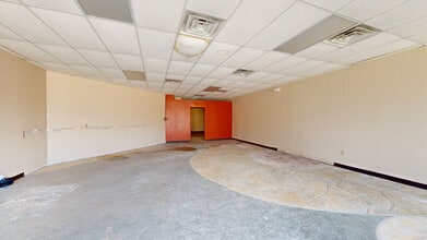 3400-3502 S Broadway, Tyler, TX à louer Numérisation 3D Matterport– Image 1 sur 2