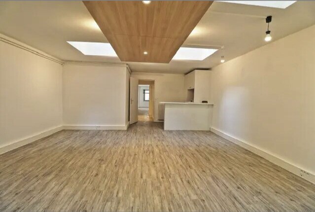 Bureau dans Paris à louer Photo intérieure– Image 1 sur 3