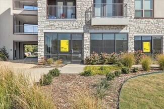 Plus de détails pour 701 SW 17th St, Moore, OK - Local commercial à louer