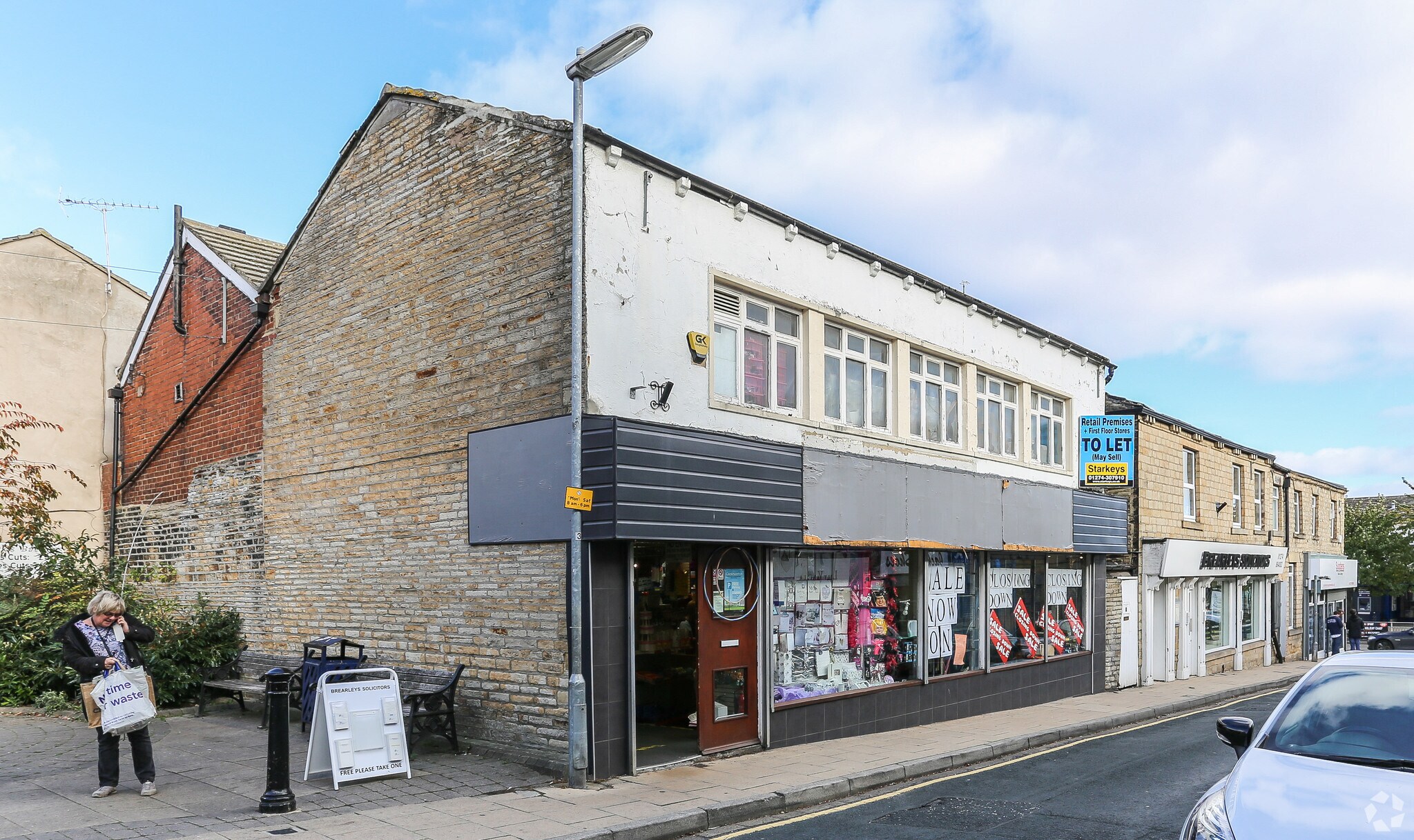 8-10 Cheapside, Cleckheaton à louer Photo principale– Image 1 sur 5