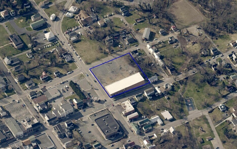 100 S West St, Charles Town, WV à vendre - Photo de l’immeuble – Image 2 sur 15