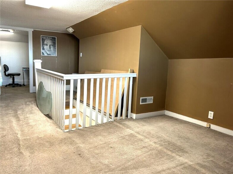 910 W Jefferson Ave, Effingham, IL à vendre - Photo de l’immeuble – Image 3 sur 5