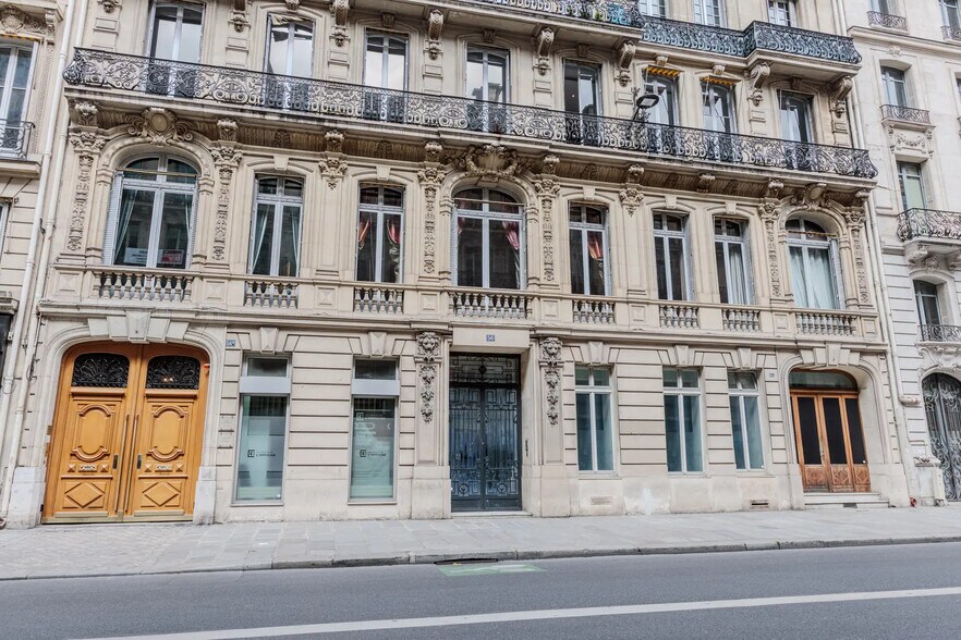 Bureau dans Paris à louer - Photo de l’immeuble – Image 1 sur 16