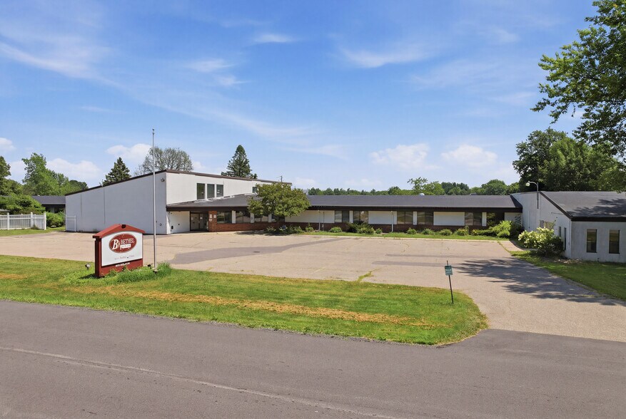 8014 Bethel Rd, Arpin, WI à vendre - Photo de l’immeuble – Image 2 sur 53