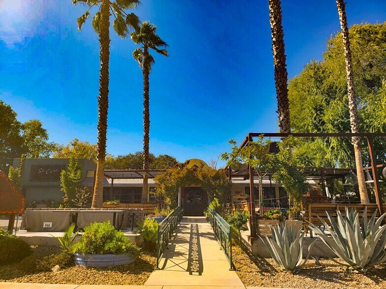 2927 Spring St, Paso Robles, CA à louer - Photo de l’immeuble – Image 1 sur 64