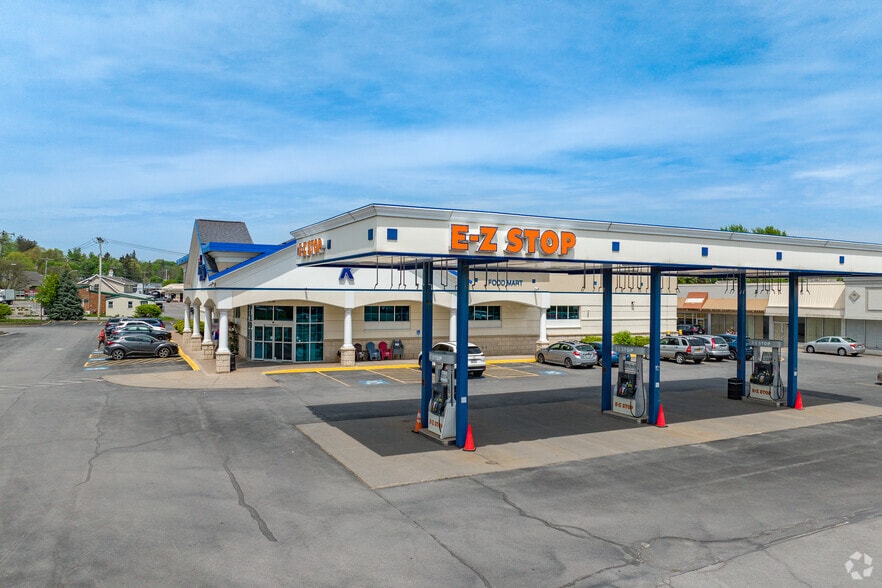 26-40 Oriskany Blvd, Whitesboro, NY à louer - Photo principale – Image 2 sur 8