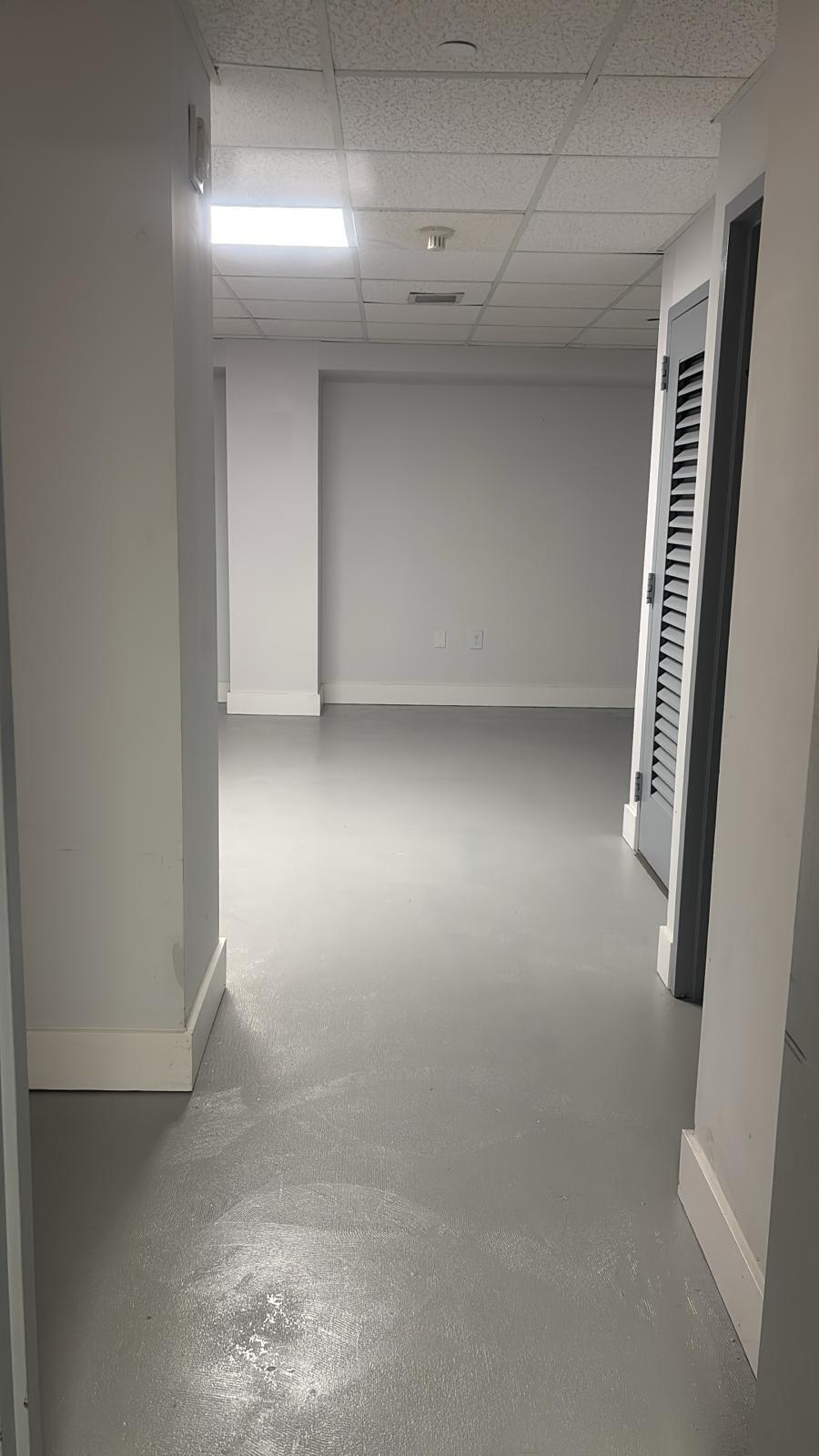 33 SW 2nd Ave, Miami, FL à louer Photo intérieure– Image 1 sur 8