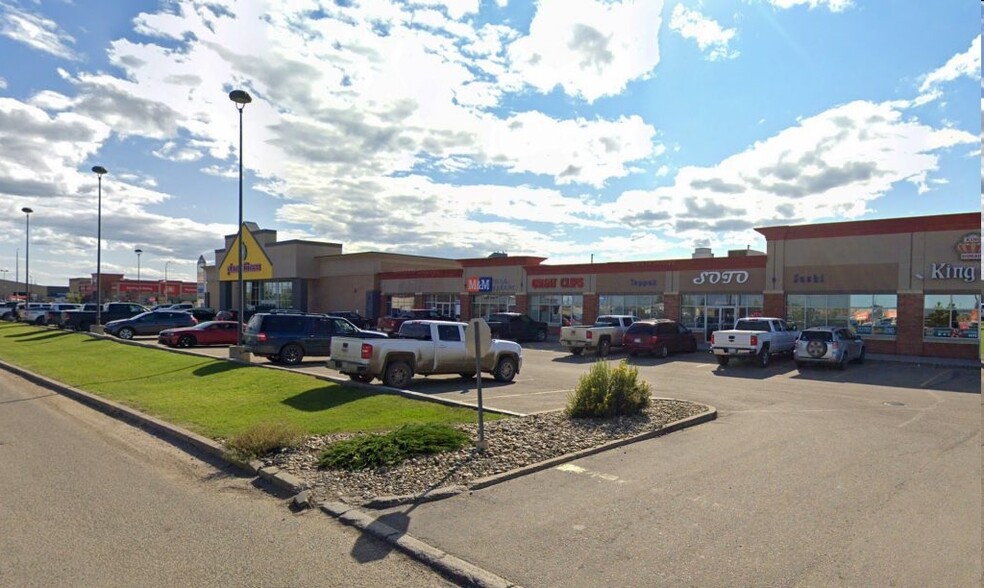 10210 111 Ave, Grande Prairie, AB à louer - Photo de l’immeuble – Image 1 sur 5