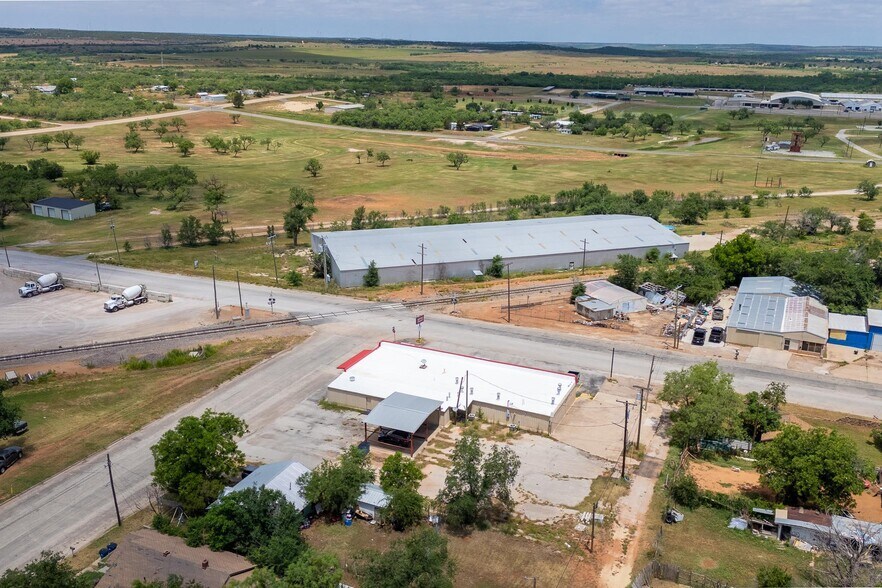 100 E 12th St, Sweetwater, TX à vendre - Photo de l’immeuble – Image 3 sur 29