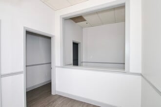 110-210 Wilshire Blvd, Casselberry, FL à louer Photo intérieure– Image 2 sur 6