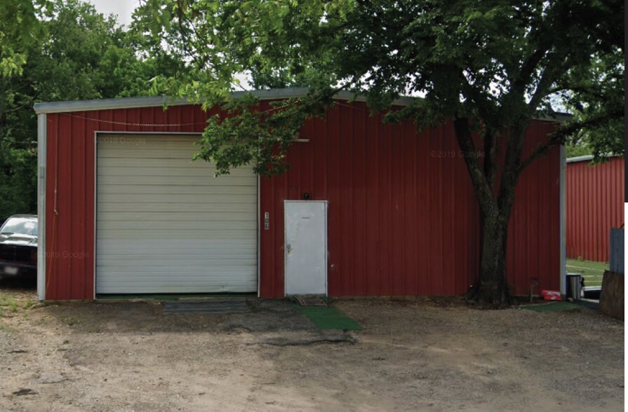 106 Industrial Dr, Kennedale, TX à vendre - Photo principale – Image 1 sur 9