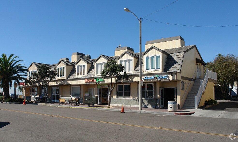 101 Main St, Seal Beach, CA à louer - Photo de l’immeuble – Image 3 sur 3