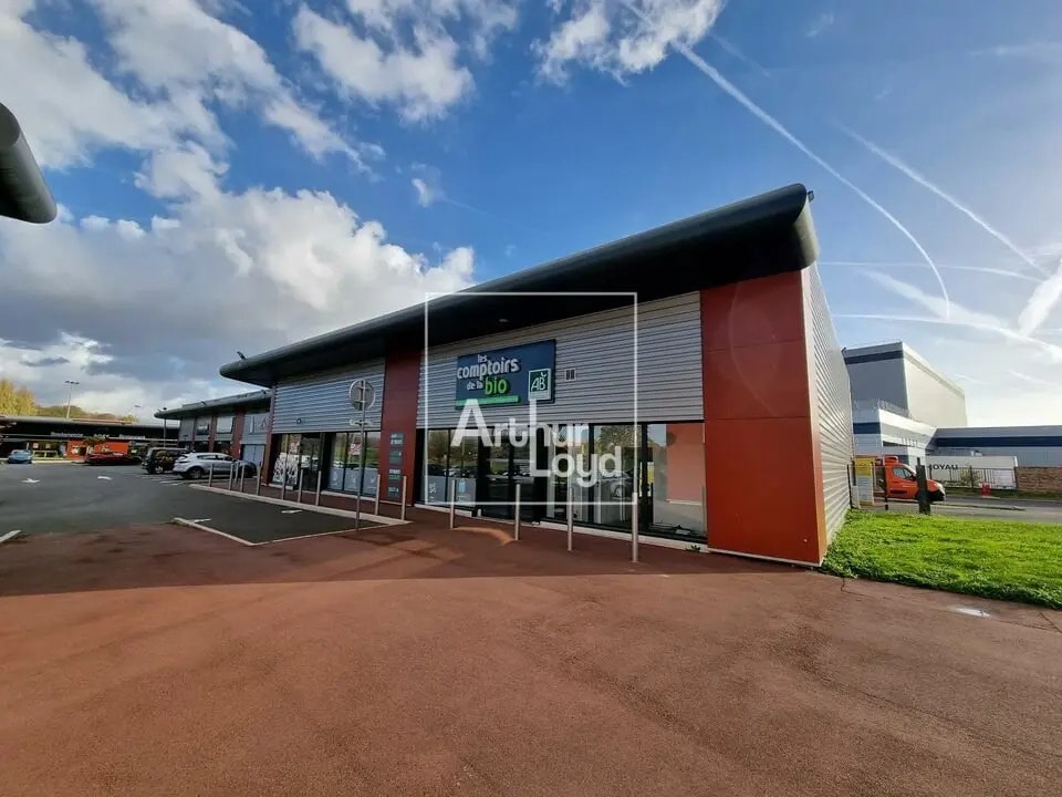 Local commercial dans Pringy à louer Photo de l’immeuble– Image 1 sur 5