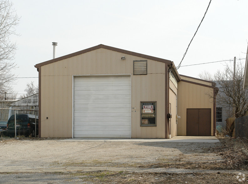 114 Kenwood St, Elyria, OH à vendre - Photo principale – Image 1 sur 2