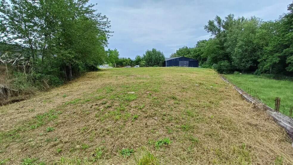 Terrain dans Combronde à vendre - Photo de l’immeuble – Image 3 sur 3