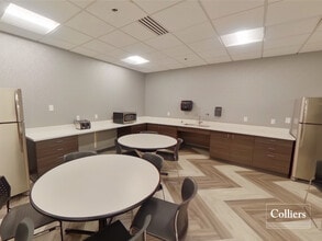 12443 Olive Blvd, Creve Coeur, MO à louer Photo intérieure– Image 2 sur 10