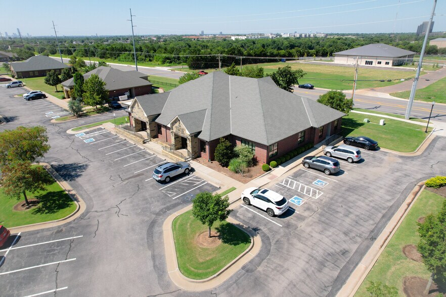 9212 N Kelley Ave, Oklahoma City, OK à vendre - Photo de l’immeuble – Image 3 sur 23