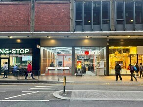 High Rd, Londres à louer Photo intérieure– Image 1 sur 1