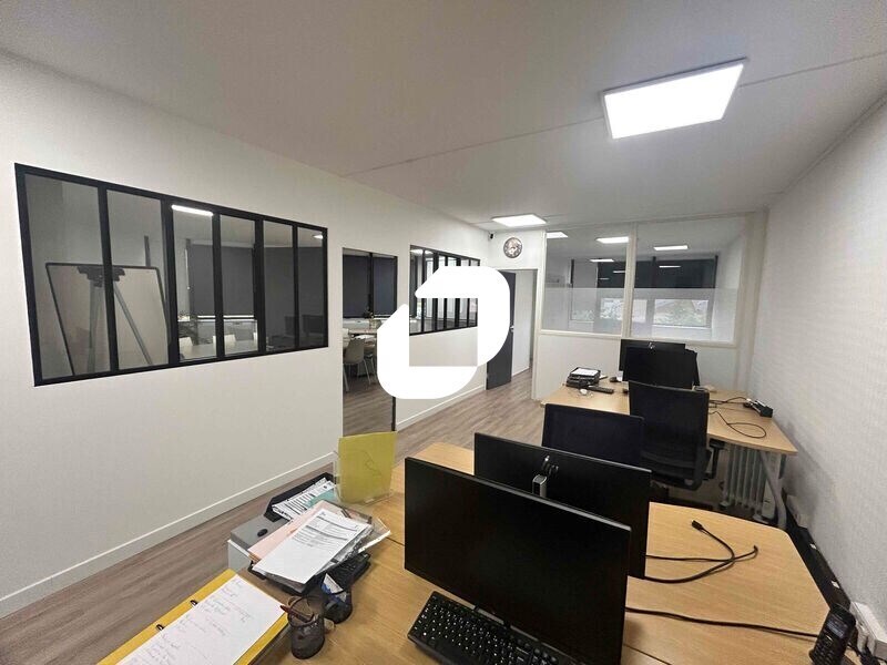 Bureau dans Argenteuil à louer Photo intérieure– Image 1 sur 11