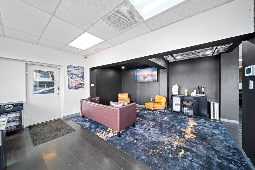 5250 E Main St, Columbus, OH à vendre - Photo de l’immeuble – Image 2 sur 31