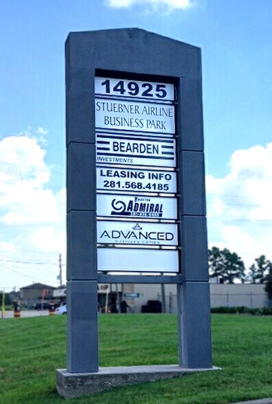 14925 Stuebner Airline Rd, Houston, TX à louer - Photo de l’immeuble – Image 2 sur 3