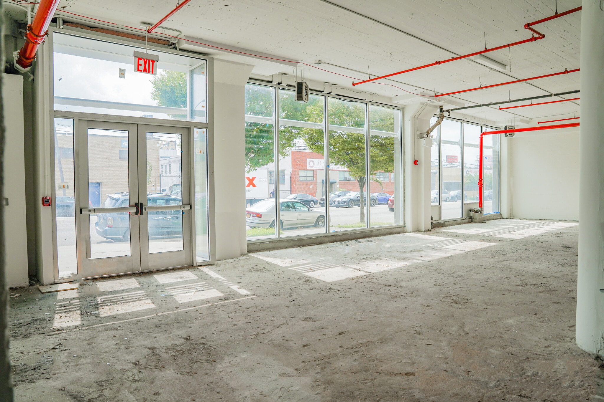 4818 Van Dam St, Long Island City, NY à louer Photo intérieure– Image 1 sur 8
