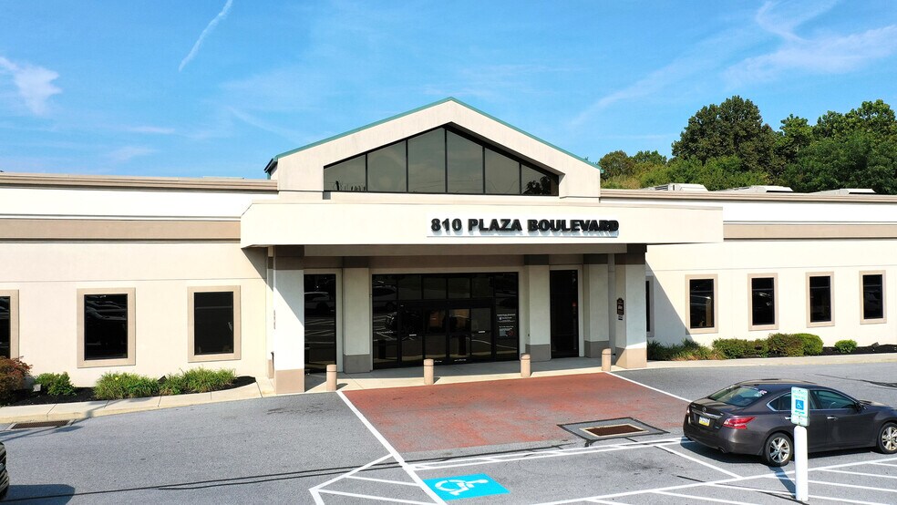 142 Park City Ctr, Lancaster, PA à louer - Photo de l’immeuble – Image 2 sur 9