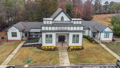 5576 Peachtree Rd, Atlanta, GA à louer Photo de l’immeuble– Image 1 sur 7