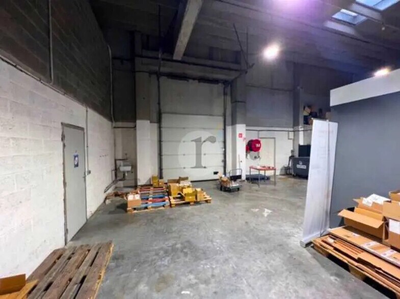 Local d’activités dans Lesquin à louer - Photo de l’immeuble – Image 1 sur 7