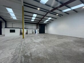 Pendlebury Rd, Manchester à louer Photo intérieure– Image 2 sur 5