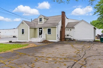 258 Dean St, Norwood, MA à louer Photo de l’immeuble– Image 1 sur 25