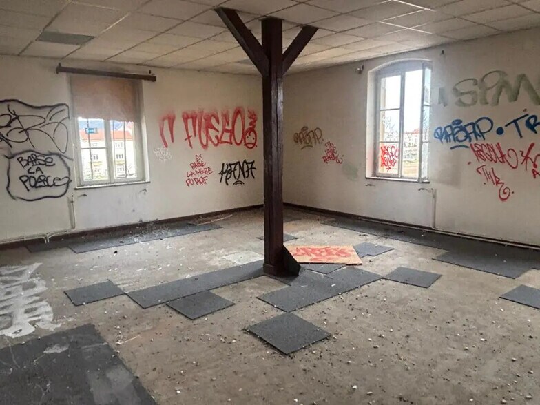 Bureau dans Montigny-lès-Metz à vendre - Photo intérieure – Image 3 sur 3