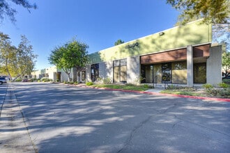 31304-31348 Via Colinas, Westlake Village, CA à louer Photo intérieure– Image 2 sur 3