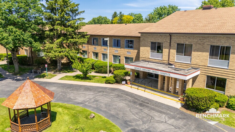 243 S Main St, Albion Town Orleans, NY à vendre - Photo de l’immeuble – Image 3 sur 29