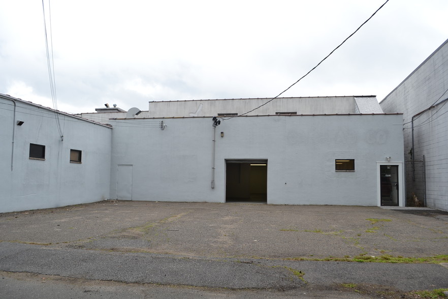 8-10 Romanelli Ave, South Hackensack, NJ à louer - Photo principale – Image 1 sur 6