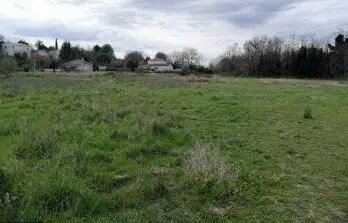 Terrain dans Eyguières à louer - Plan de site – Image 2 sur 3