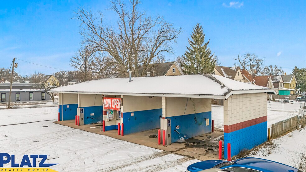 525 N Main St, Niles, OH à vendre - Photo de l’immeuble – Image 3 sur 11