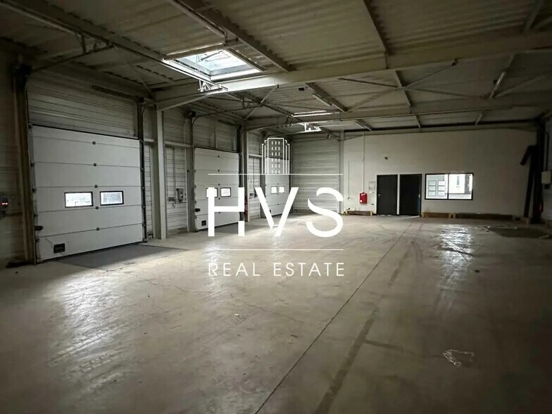 Bureau dans Aix-en-Provence à louer - Photo de l’immeuble – Image 2 sur 11