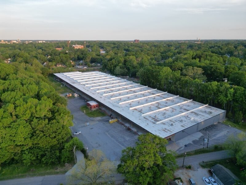 105 Wood St, Greenville, SC à louer Photo principale– Image 1 sur 6