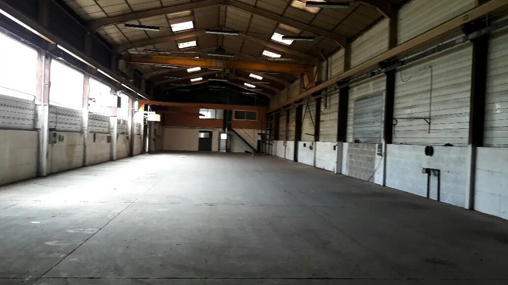 Industriel/Logistique dans Jassans-Riottier à louer Photo intérieure– Image 1 sur 4