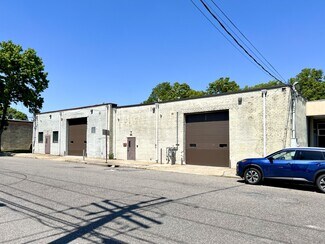 Plus de détails pour 552-556 Cherry Ln, Floral Park, NY - Industriel/Logistique à vendre