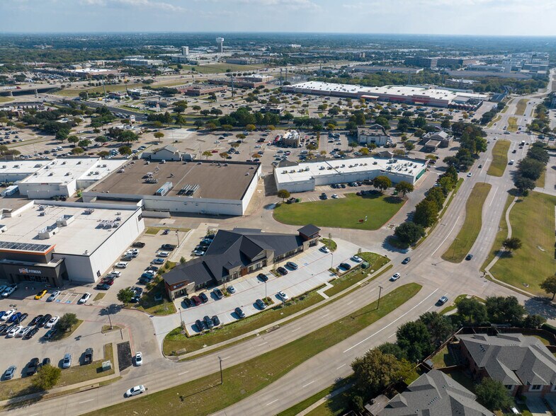 504 Watters Rd, Allen, TX à vendre - Photo de l’immeuble – Image 3 sur 3